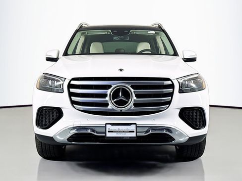 New 2026 Mercedes-Benz GLS 450 4MATIC image 2