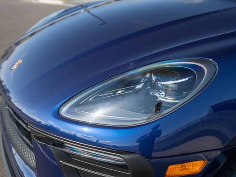 New 2026 Porsche Macan AWD/4WD image 30