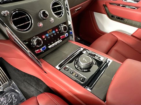 Certified 2022 Rolls-Royce Cullinan image 15