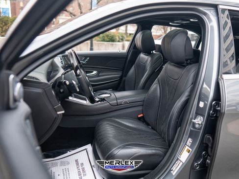 Used 2020 Mercedes-Benz S 560 4MATIC Sedan w/ Premium Package image 16