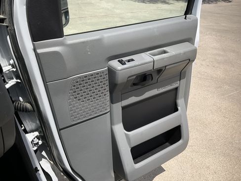 Used 2026 Ford E-450 and Econoline 450 Super Duty w/ Power Equipment Group RWD image 21