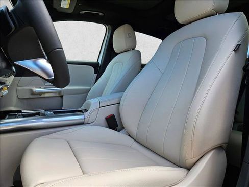 New 2026 Mercedes-Benz GLA 250 image 4