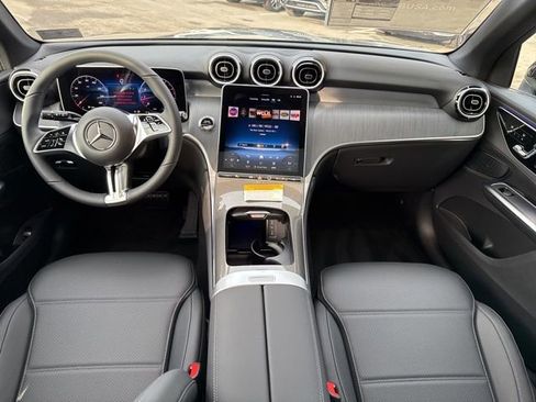 New 2026 Mercedes-Benz GLC 300 4MATIC image 11