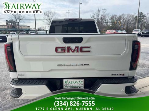 Used 2024 GMC Sierra 2500 AT4 w/ AT4 Premium Plus Package AWD/4WD image 7