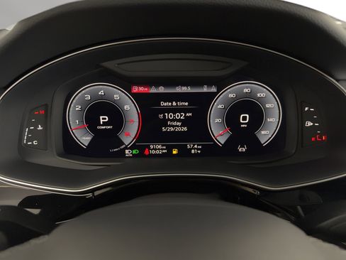 Used 2024 Audi Q8 Prestige w/ Prestige Package AWD/4WD image 26