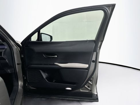 Used 2019 Lexus UX 200 F Sport image 32