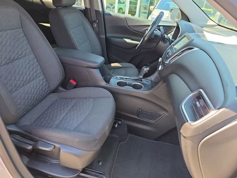 Used 2018 Chevrolet Equinox LT image 34