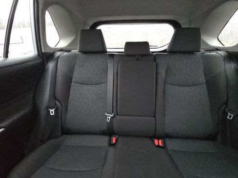 Used 2025 Toyota RAV4 XLE FWD image 25