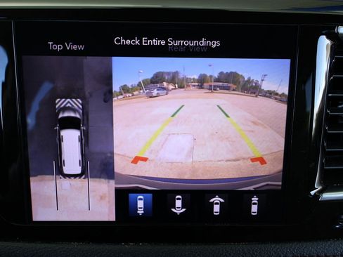 Used 2020 Chrysler Pacifica Limited w/ Tire & Wheel Group image 54