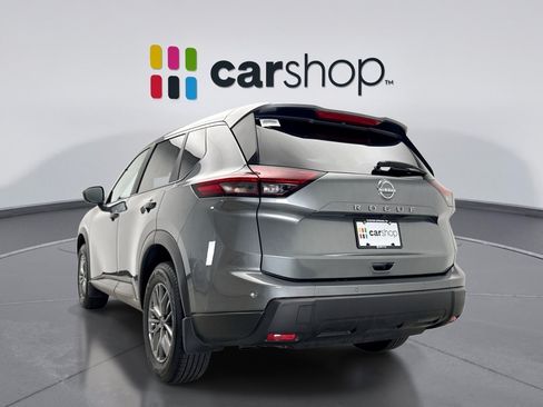 Used 2025 Nissan Rogue S FWD image 3