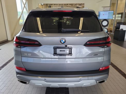 Used 2024 BMW X5 xDrive40i AWD/4WD image 6