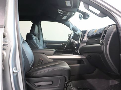 Used 2019 RAM 2500 Laramie w/ Night Edition AWD/4WD image 19