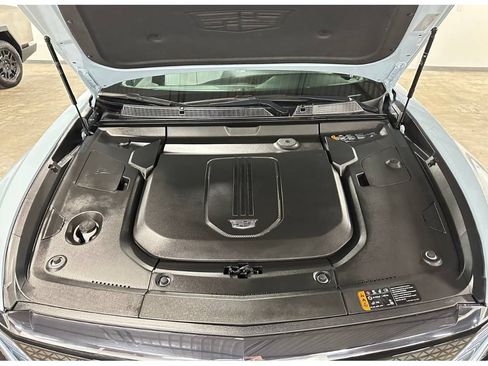 Used 2024 Cadillac Lyriq Sport RWD image 4