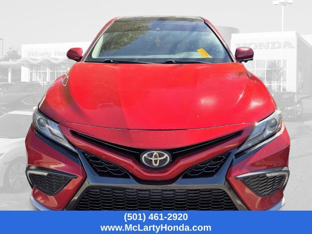 Used 2022 Toyota Camry XSE FWD image 6