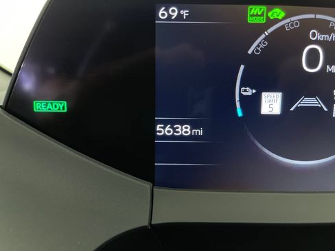 Used 2023 Toyota Prius Prime FWD image 19