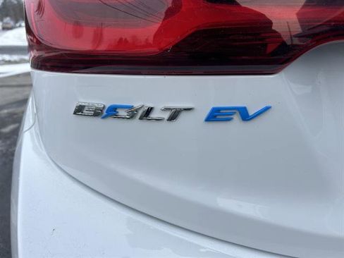 Certified 2018 Chevrolet Bolt LT image 38