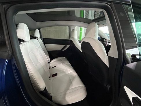 Used 2021 Tesla Model Y Performance image 31