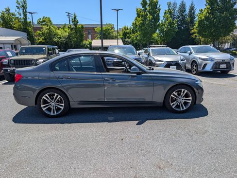 Used 2016 BMW 328i xDrive Sedan AWD/4WD image 2