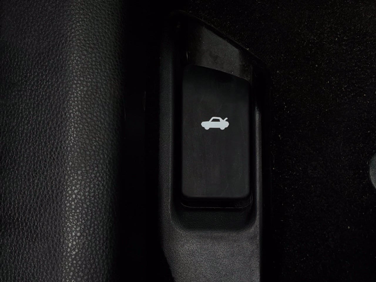 Used 2026 Toyota Corolla LE FWD image 25