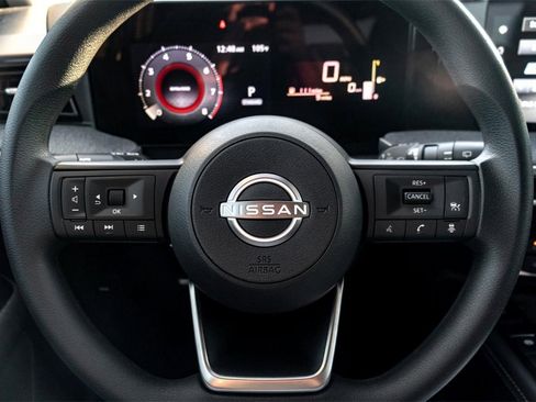 New 2025 Nissan Kicks SV image 10