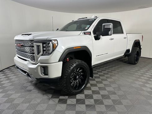 Used 2022 GMC Sierra 3500 Denali w/ Denali Ultimate Package image 4