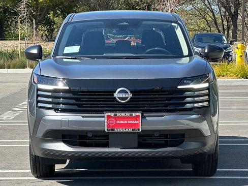 Certified 2025 Nissan Kicks S image 9