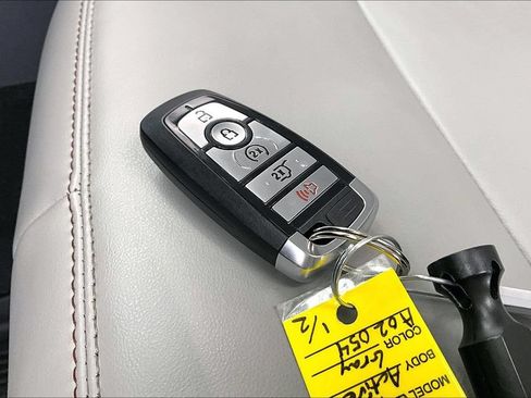 Certified 2025 Ford Explorer Active w/ Active Comfort Package AWD/4WD image 11