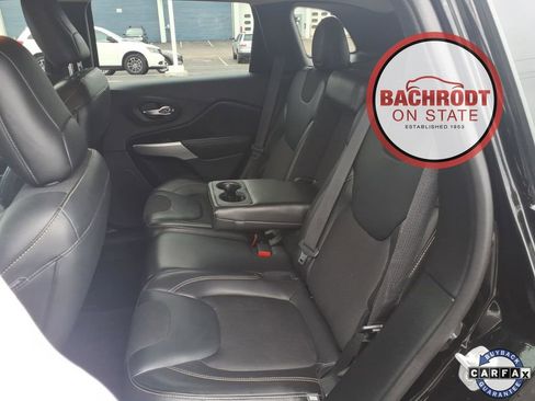 Used 2018 Jeep Cherokee Latitude Plus image 28