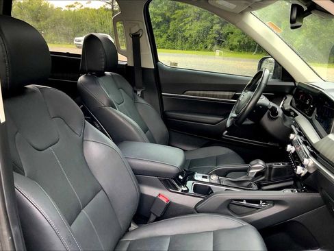 Used 2023 Kia Telluride EX image 16