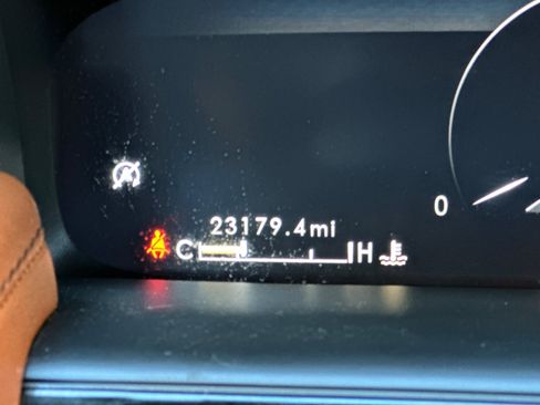 Used 2023 Lincoln Nautilus Reserve w/ Equipment Group 202A image 25