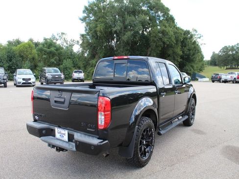 Used 2020 Nissan Frontier SV w/ Midnight Edition Floor Mats AWD/4WD image 4