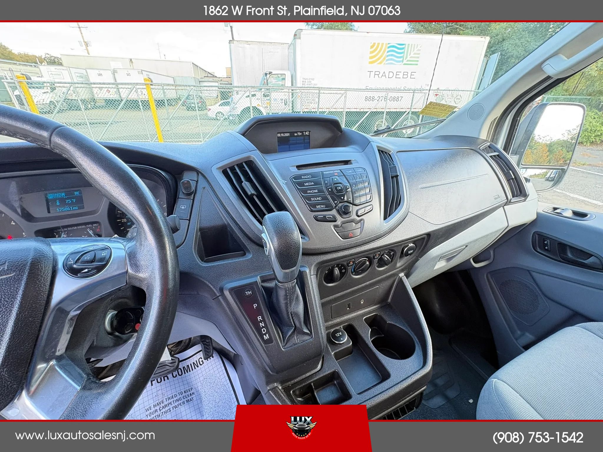 Used 2015 Ford Transit 250 148 Medium Roof RWD image 29