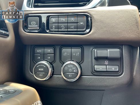 Used 2026 GMC Yukon Denali Ultimate AWD/4WD image 12