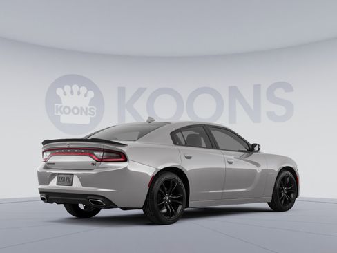 Used 2022 Dodge Charger R/T RWD image 4