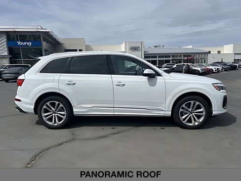 Used 2025 Audi Q7 3.0T Premium Plus AWD/4WD image 2