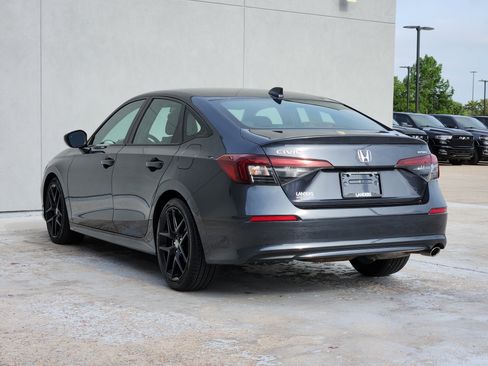 Used 2025 Honda Civic Sport image 6