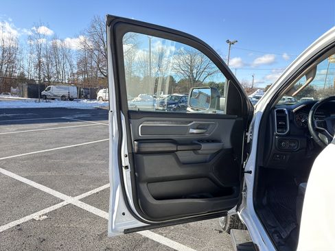 Used 2019 RAM 1500 Big Horn image 11