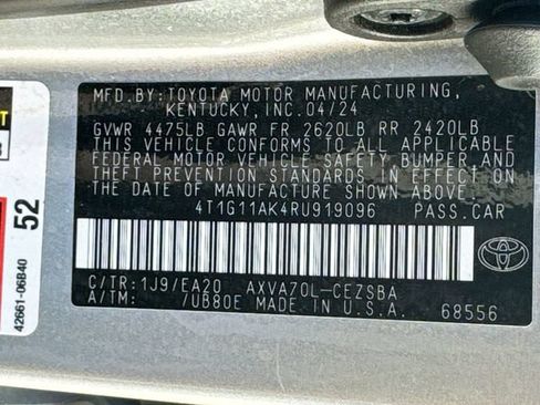 Used 2024 Toyota Camry SE FWD image 29