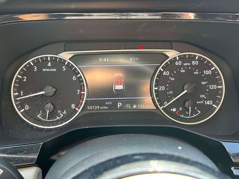 Used 2023 Nissan Pathfinder SL w/ Black Appearance Package AWD/4WD image 24