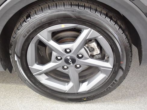 Used 2025 Kia K4 FWD image 33