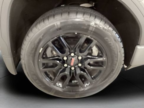 Used 2020 GMC Sierra 1500 Elevation w/ Elevation Value Package AWD/4WD image 22