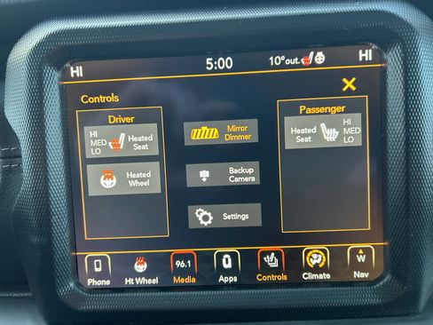 Used 2018 Jeep Wrangler Unlimited Sahara image 14