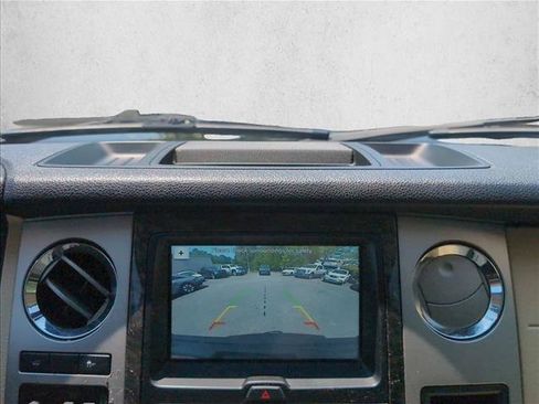 Used 2016 Ford Expedition Limited w/ Equipment Group 301A RWD image 16
