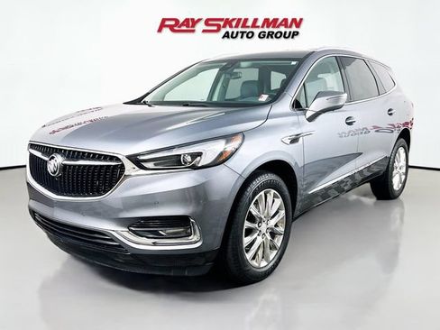 Used 2020 Buick Enclave Premium w/ Surround and Sites Package FWD image 3