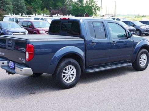 Used 2017 Nissan Frontier SV w/ SV Value Truck Package AWD/4WD image 5