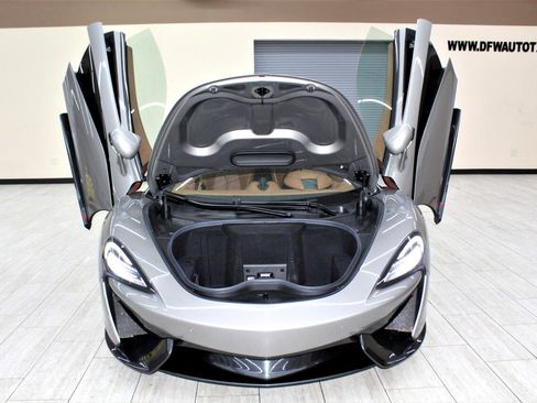 Used 2017 McLaren 570S Coupe image 12