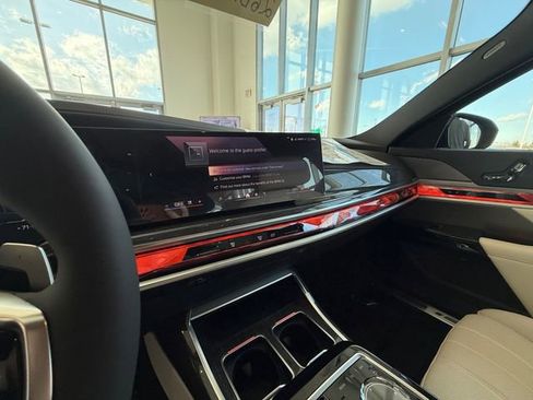 New 2026 BMW 740i xDrive w/ Executive Package AWD/4WD image 28
