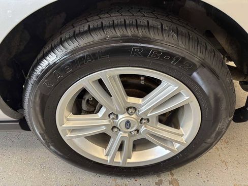 Used 2011 Ford Mustang V6 w/ 101A Rapid Spec Order Code image 23