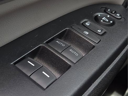 Used 2021 Honda CR-V Touring image 17