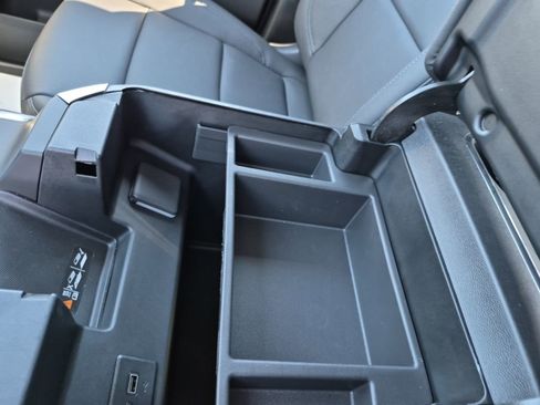 New 2026 GMC Sierra 3500 SLT image 30